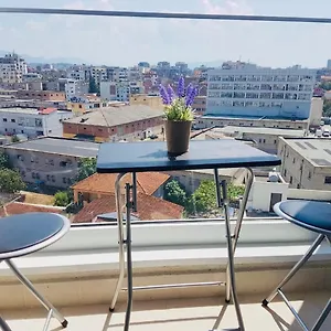 rovenas-apartment.hotels-in-tirana.com/